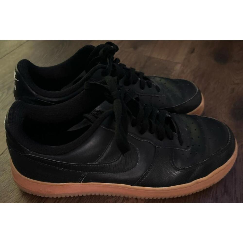 Nike Air Force 1 Low Black Gum Men’s SZ 10.5  Classic AF1 Sneakers CT7875-994